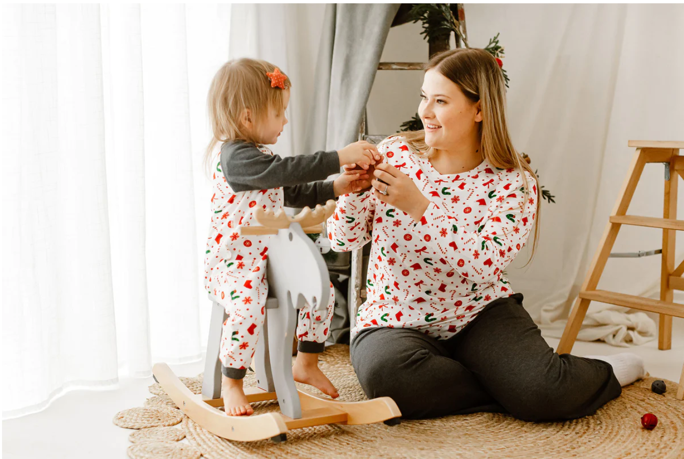 Women's Organic Cotton Long Sleeve PJ Set - Eric Carle Candy Cane Lane
