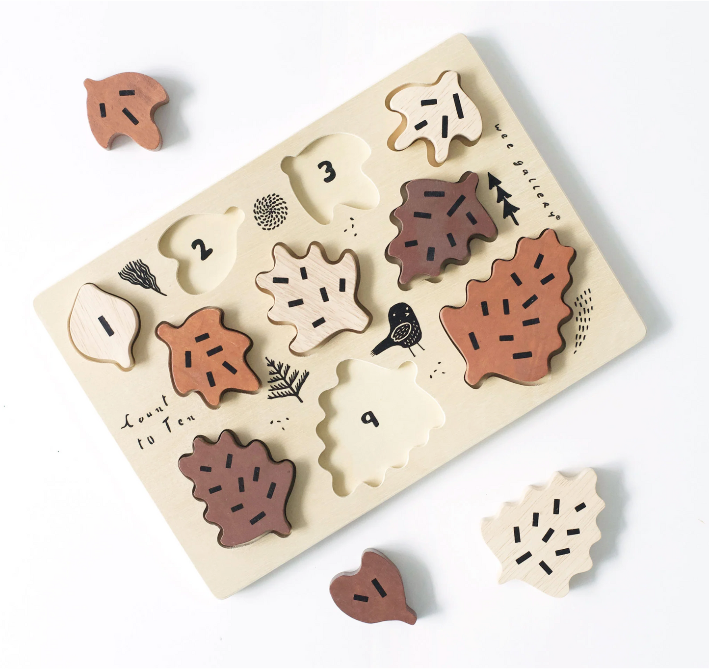Wee Gallery WOODEN TRAY PUZZLE - COUNT TO 10 LEAVES