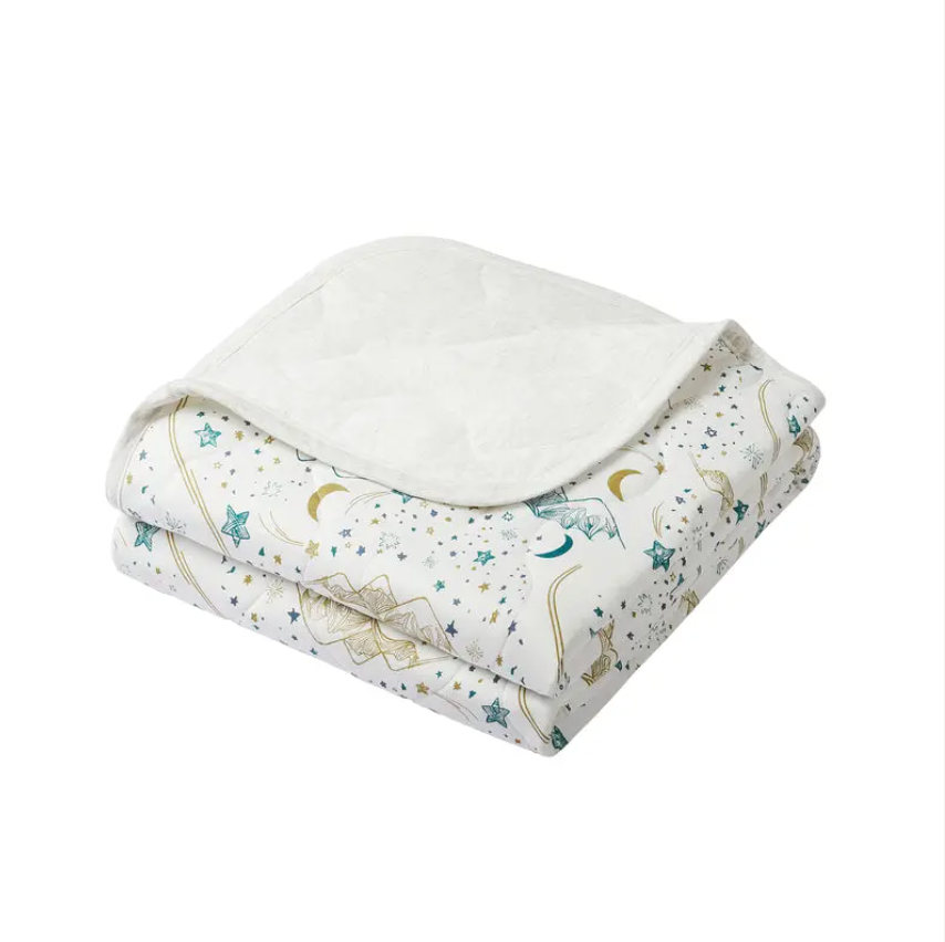 Bamboo Jersey Medium Quilted Cozy Blanket Stars White