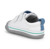 Waylon (First Walker) White